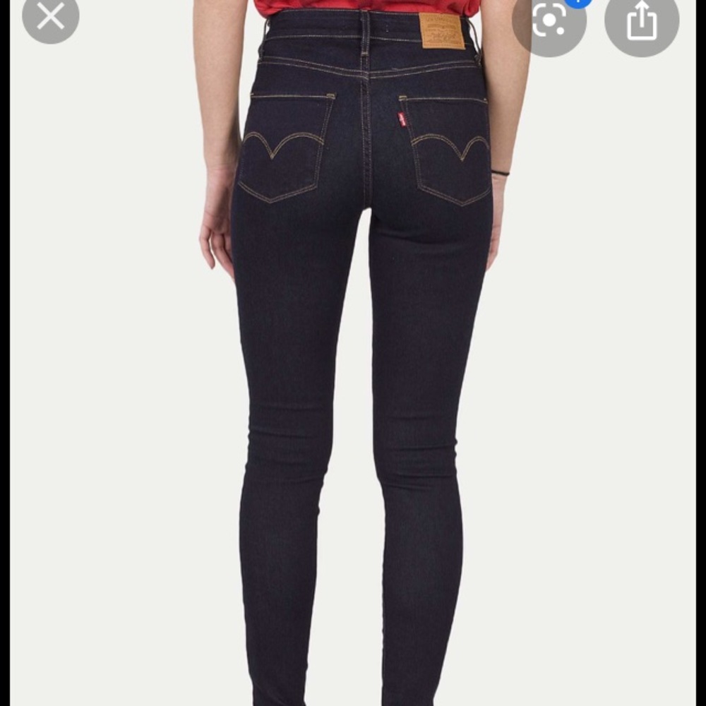 Levi’s 721 dark wash size 26